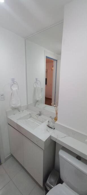 Apartamento Aconchegante No Centro De *
